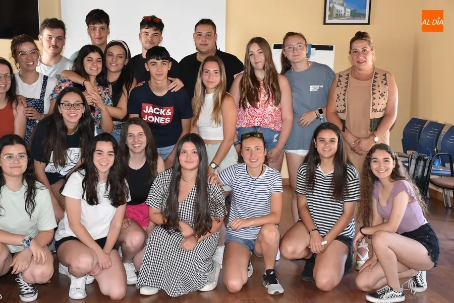 Foto 6 - Los alumnos del Curso de Monitor de Ocio y Tiempo Libre concluyen su formaci&oacute;n te&oacute;rica
