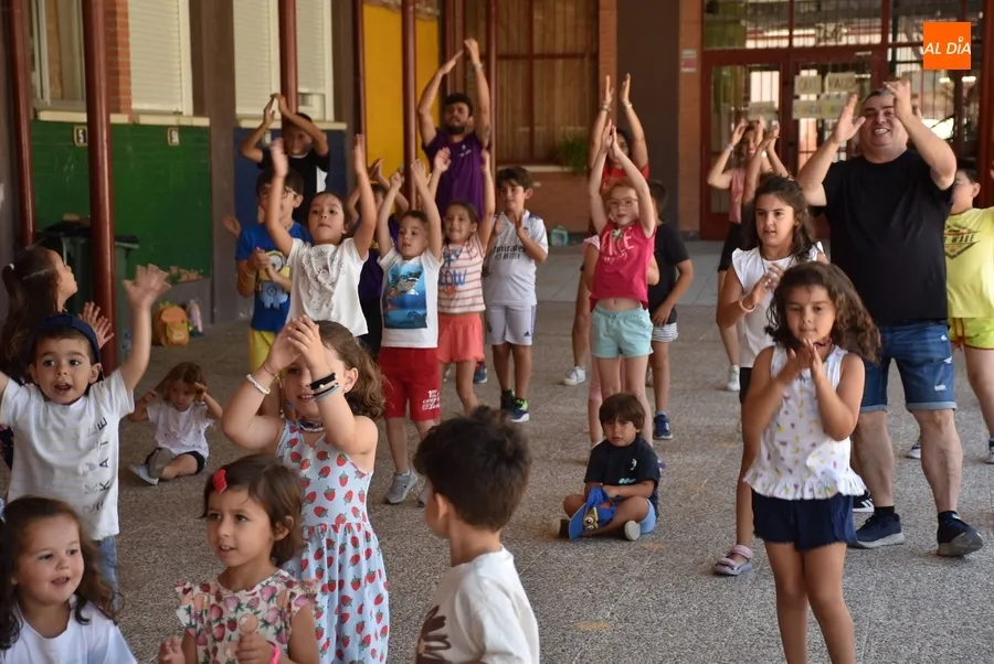 Foto 7 - Una sesi&oacute;n de zumba abre el 2&ordm; tramo de Conciliamos en Verano, que re&uacute;ne a 68 ni&ntilde;@s