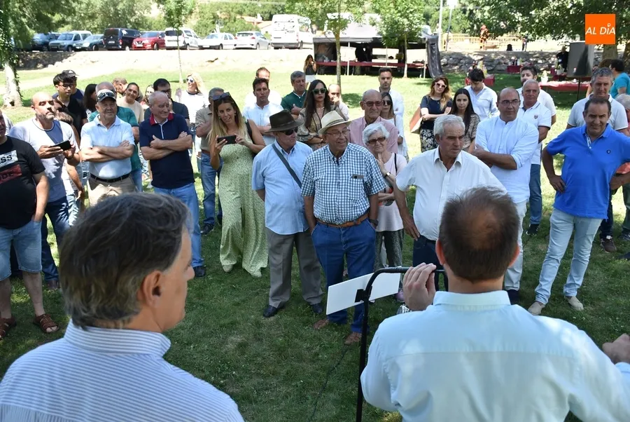 Foto 6 - El PP da el pistoletazo a las Generales en Ciudad Rodrigo con un encuentro en la Alameda