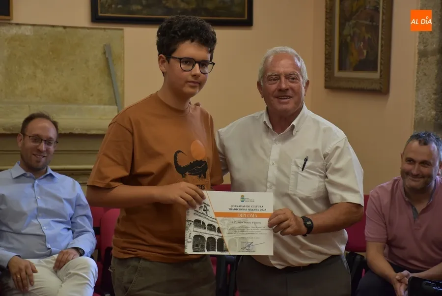 Foto 9 - Clausurados con la entrega de diplomas los talleres de las Jornadas de Cultura Tradicional