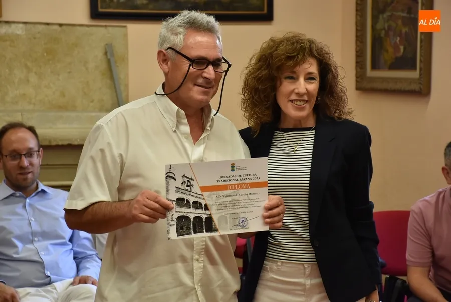 Foto 10 - Clausurados con la entrega de diplomas los talleres de las Jornadas de Cultura Tradicional