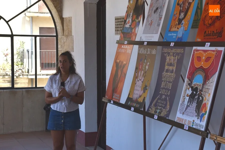 Foto 2 - El jurado del Concurso de Carteles del Carnaval escoge a sus 4 finalistas