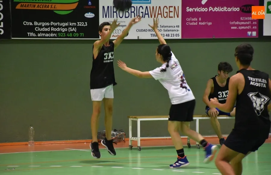Foto 9 - En marcha el exigente Torneo 3x3 de Basket de Ciudad Rodrigo