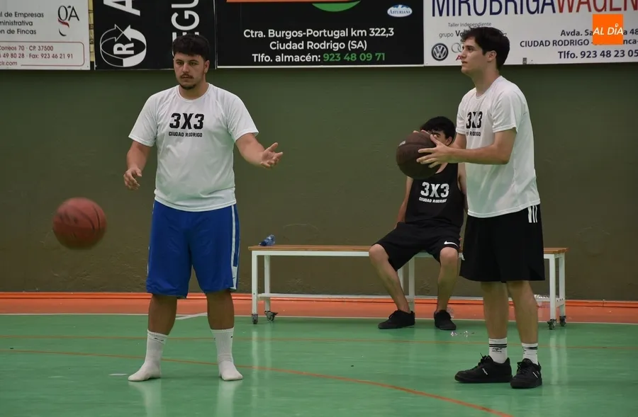 Foto 4 - Mayoristas con panza y Derrick & Morty triunfan en el Torneo 3x3 de Basket