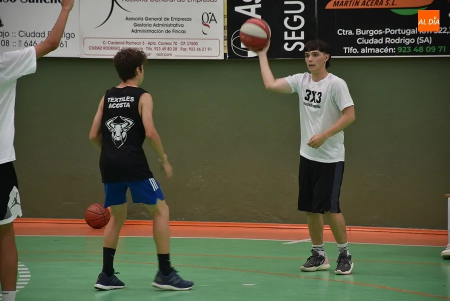 Foto 8 - Mayoristas con panza y Derrick & Morty triunfan en el Torneo 3x3 de Basket