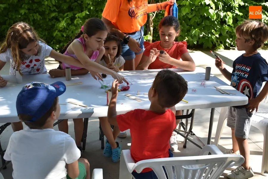 Foto 10 - El Equipo de Gobierno visita el Campamento Urbano, con Amelia Earhart como 1&ordf; protagonista
