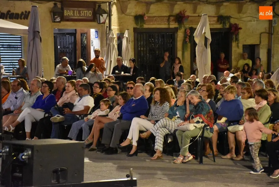 Foto 9 - Baleo festeja con el p&uacute;blico mirobrigense sus 40 a&ntilde;os de trayectoria