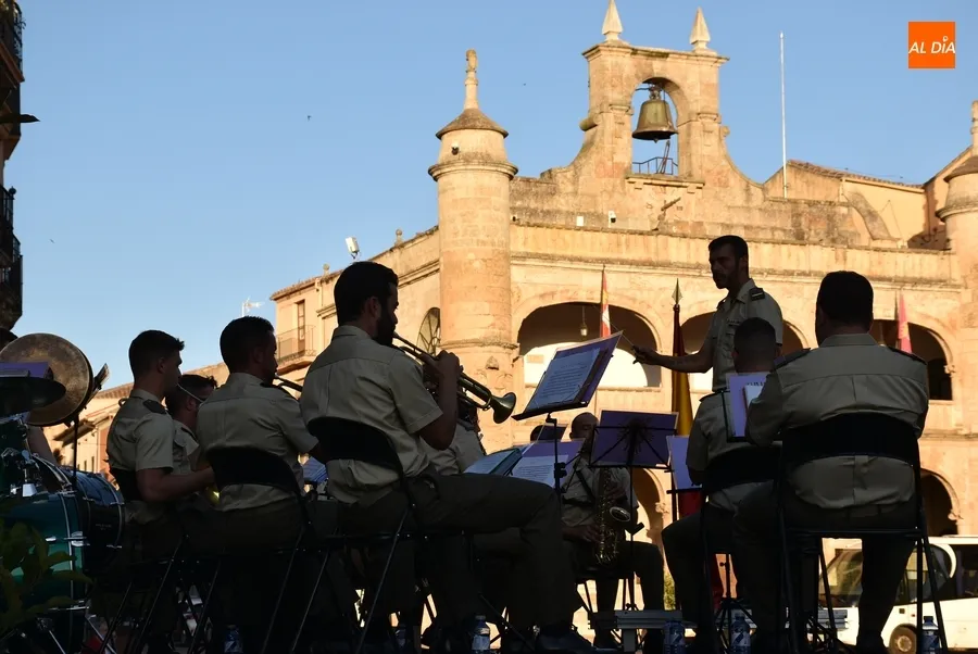 Foto 8 - La Banda de Guerra del REI N&ordm;11 redondea las III Jornadas Napole&oacute;nicas
