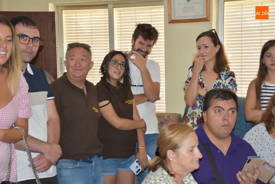 Foto 10 - Basilia Gonz&aacute;lez recibe un homenaje en la parrillada festiva de la Avenida de Espa&ntilde;a