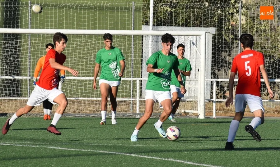 Foto 5 - Morcinos y Cu&ntilde;aos protagonizar&aacute;n la final de la Farinato League de F7