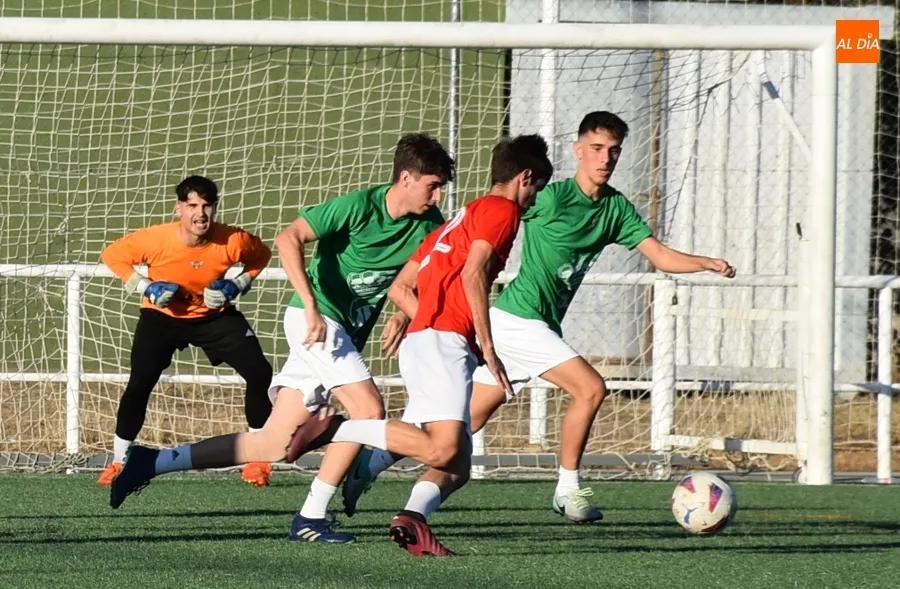 Foto 11 - Morcinos y Cu&ntilde;aos protagonizar&aacute;n la final de la Farinato League de F7