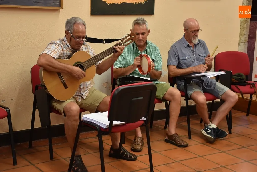 Foto 4 - La m&uacute;sica folk protagoniza el primer taller impartido por Ra&uacute;l D&iacute;az de Dios