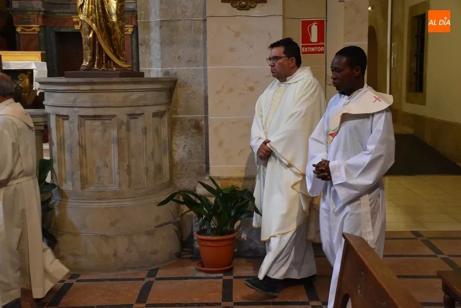 Foto 4 - Las Di&oacute;cesis de Ciudad Rodrigo y Salamanca conmemoran juntas el D&iacute;a del Misionero
