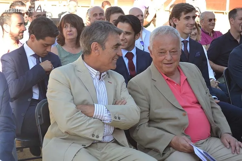 Foto 4 - &ldquo;La Ancianita&rdquo; de B&eacute;jar acoge la presentaci&oacute;n del circuito de novilladas de Castilla y Le&oacute;n