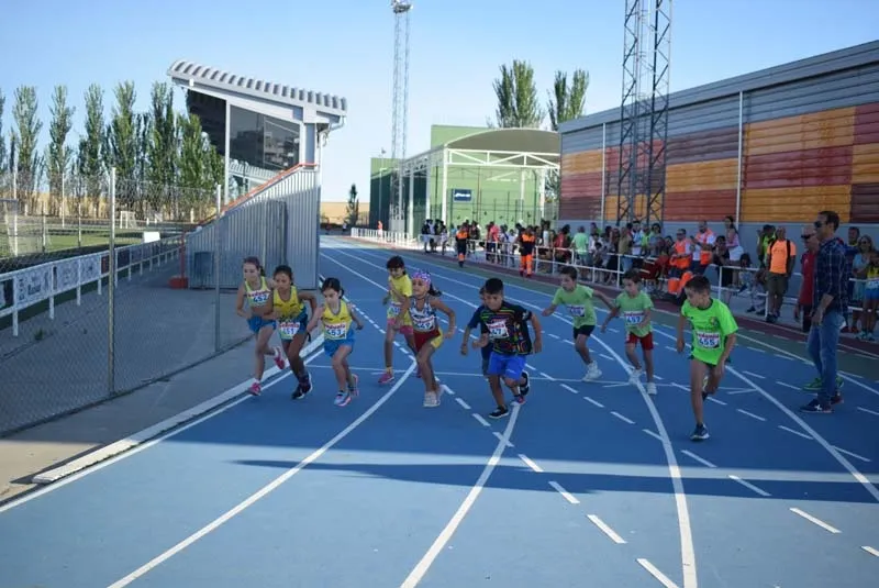 Foto 10 - La IX Carrera popular de Carbajosa, todo un &eacute;xito  