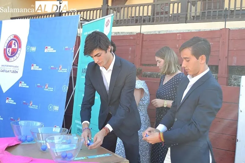 Foto 10 - &ldquo;La Ancianita&rdquo; de B&eacute;jar acoge la presentaci&oacute;n del circuito de novilladas de Castilla y Le&oacute;n