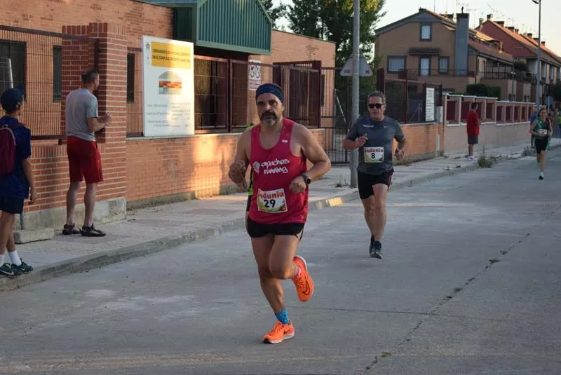 Foto 14 - La IX Carrera popular de Carbajosa, todo un &eacute;xito  