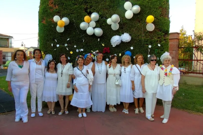 La historica comadrona de Macotera, Paulina Cuesta, participaba en la actividad ‘Noches en Blanco’