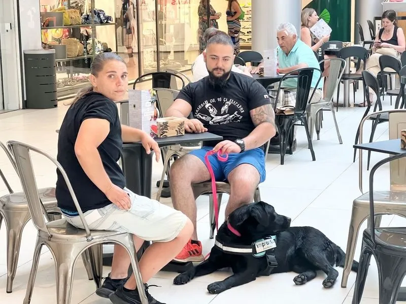 Un curso de instrucción de perros de asistencia en El Tormes