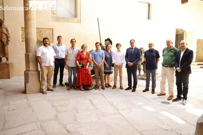 Recepción municipal en la Torre de los Anaya a Julio Nicolás Vivas, el alumno salmantino de 2º de ESO que se ha proclamado ganador de la Olimpiada Matemática Nacional Junior. Foto de David Sañudo