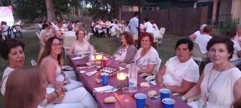Foto 11 - La Asociaci&oacute;n de Mujeres Albenses celebra una fiesta de verano