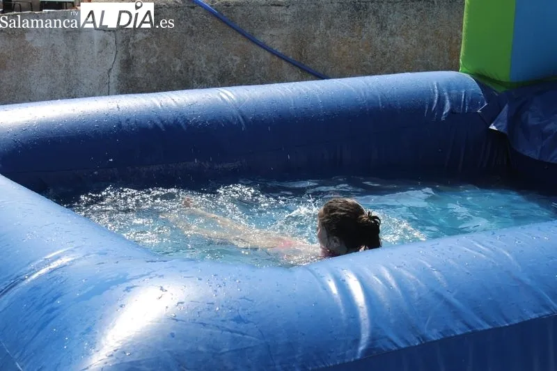 Foto 5 - Peque&ntilde;os y mayores disfrutan de las fiestas de Santa In&eacute;s&nbsp;