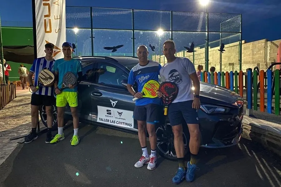 Foto 3 - Arranca con 16 parejas en liza el 2&ordm; Torneo de P&aacute;del de Castillejo de Mart&iacute;n Viejo