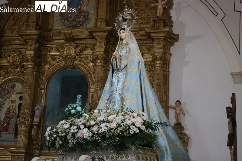 Procesión de bajada de la Virgen del Socorro en Vitigudino / CORRAL