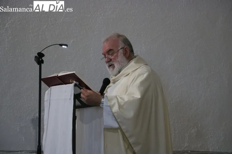 Procesión de bajada de la Virgen del Socorro en Vitigudino / CORRAL