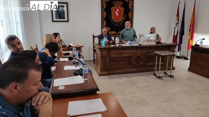Investidura de Javier Muñiz como nuevo alcalde de Vitigudino / CORRAL