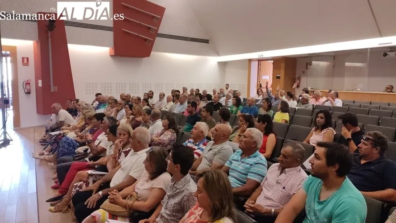 Jesús María Ortiz resulta elegido diputado con el voto unánime de 84 concejales del PP / CORRAL