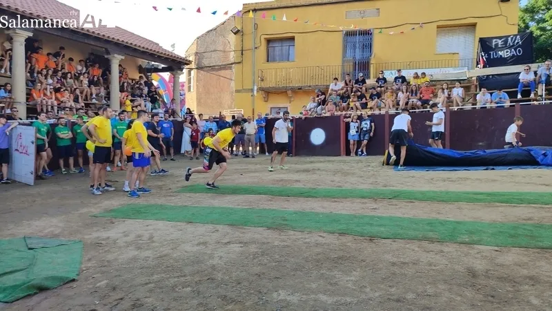 El humor amarillo en Sobradillo resultó todo un acontecimiento / CORRAL