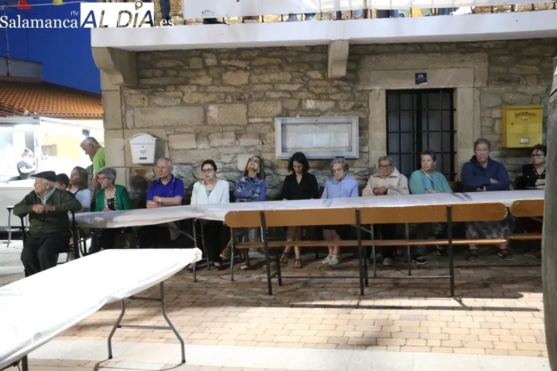 Pregón de Cristina Requejo Casado y cena de inicio de las fiestas de San Cristóbal en Guadramiro / CORRAL