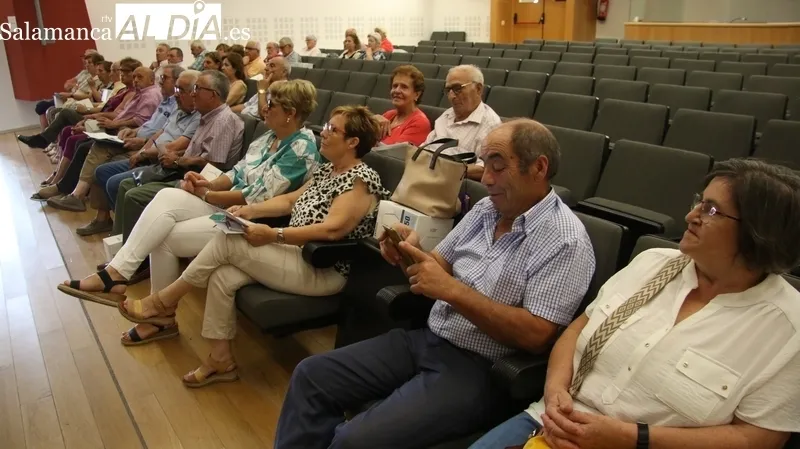 Asamblea General de la Unión de Asociaciones de Mayores de la comarca de Vitigudino celebrada este jueves en esta localidad / CORRAL   