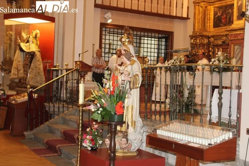 Foto 7 - Los feligreses del arciprestazgo Santa Teresa - Alba - Guijuelo ganan el jubileo teresiano