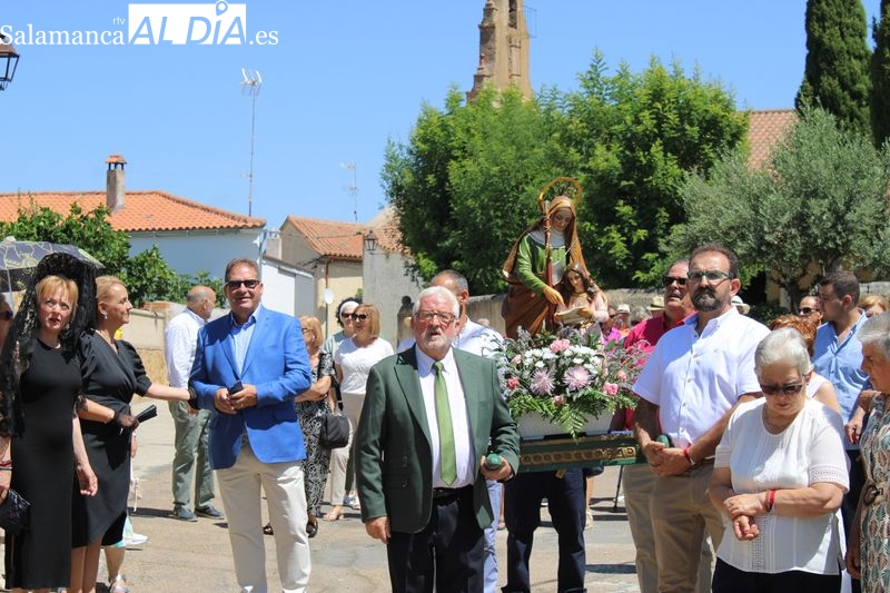 Santa Ana recorre las calles de Galinduste 