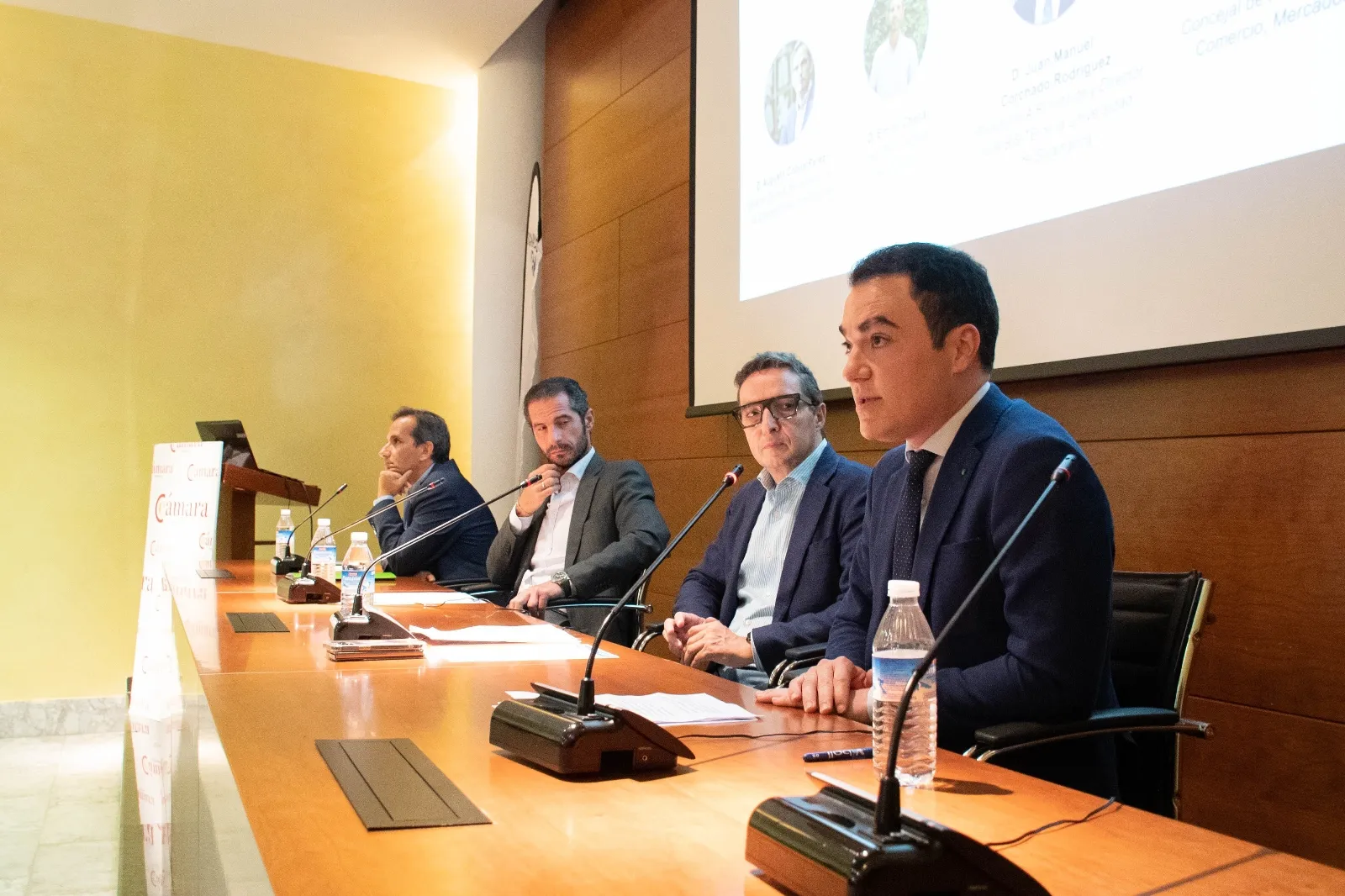 Salamanca Tech reúne a profesionales de la industria cárnica, la gastronomía y el vino en un encuentro  
