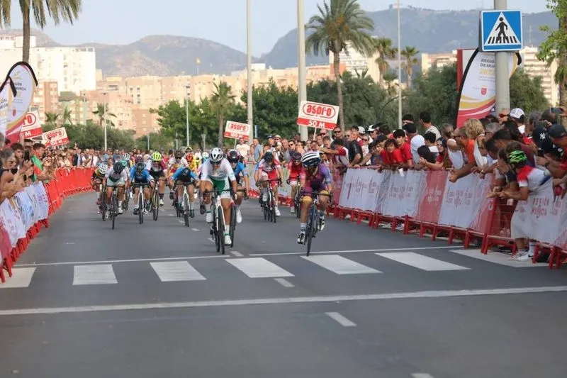 Vega Iglesias gana el campeonato de España de ciclismo en edad escolar en categoría infantil