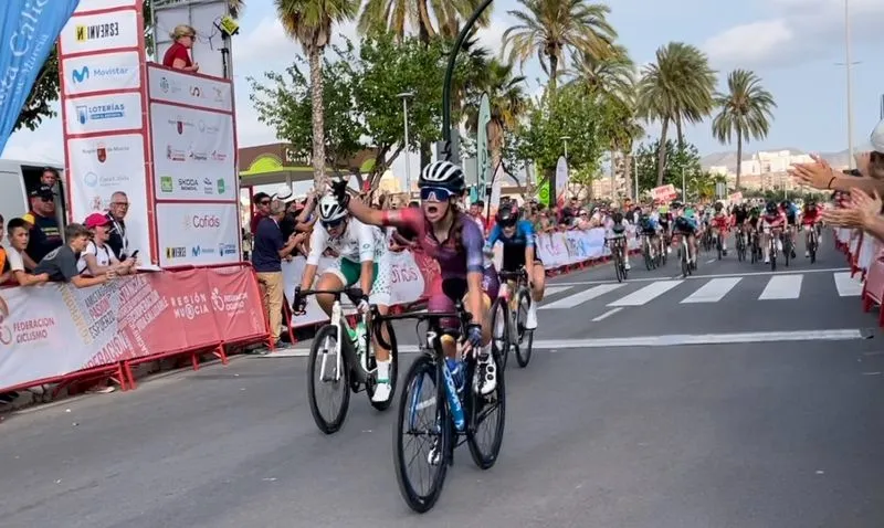 Vega Iglesias gana el campeonato de España de ciclismo en edad escolar en categoría infantil