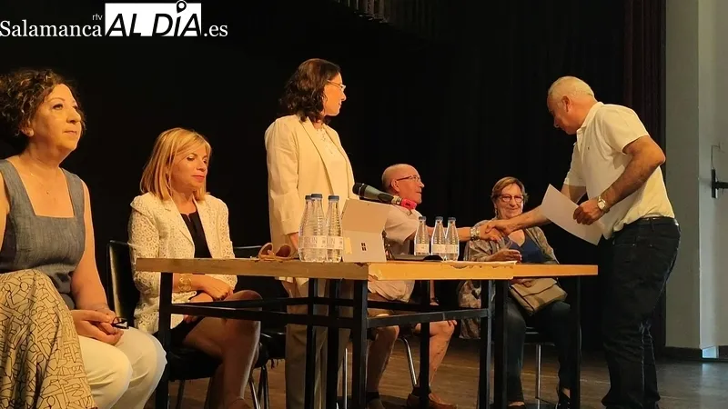 Jesús María Ortiz resulta elegido diputado con el voto unánime de 84 concejales del PP / CORRAL