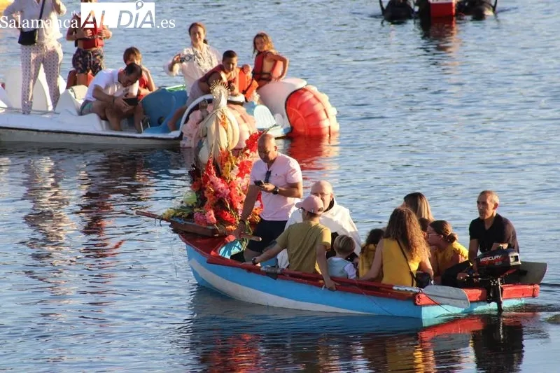 Foto 18 - Procesi&oacute;n marinera y solemnidad para celebrar la Virgen del Carmen