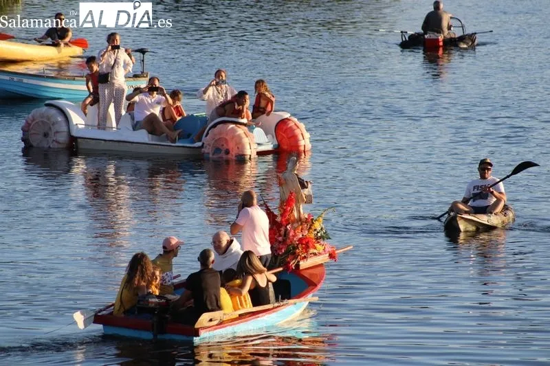 Foto 17 - Procesi&oacute;n marinera y solemnidad para celebrar la Virgen del Carmen