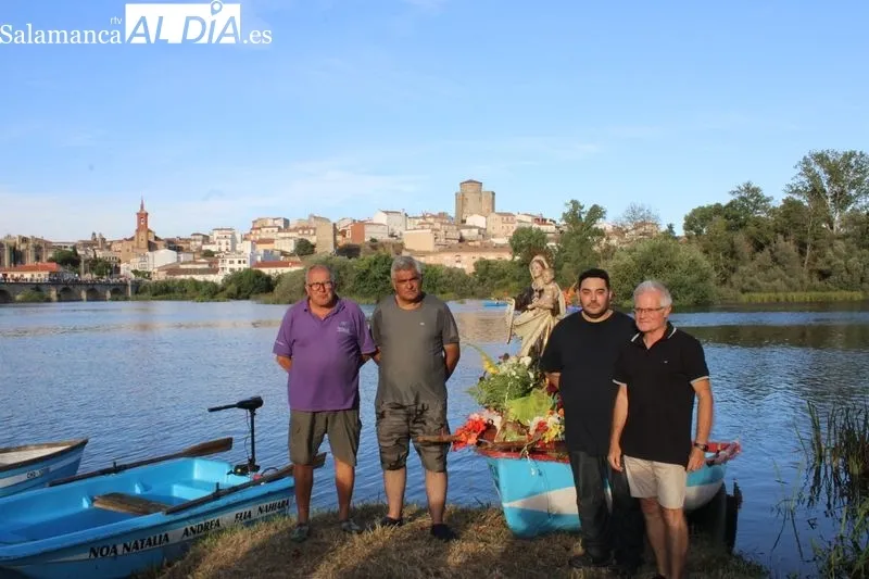 Foto 11 - Procesi&oacute;n marinera y solemnidad para celebrar la Virgen del Carmen