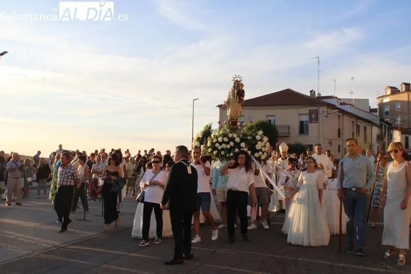 Foto 7 - Procesi&oacute;n marinera y solemnidad para celebrar la Virgen del Carmen