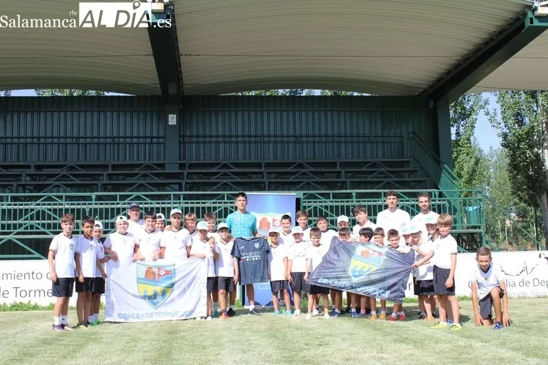 Foto 6 - El Alba de Tormes CF recibe la visita de Chus Bl&aacute;zquez&nbsp;
