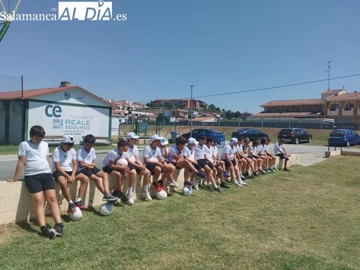 Foto 4 - El Campus de Verano del Alba de Tormes CF recibe la visita de Pica&nbsp;