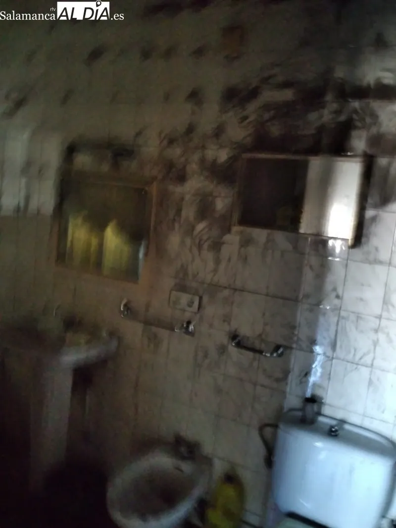 Peligroso enciendo en Bañobárez en pleno centro del pueblo