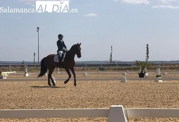 Participación de Isabel Muñoz Carreño en el Campeonato de Castilla y León de doma clásica celebrado en Zamora 