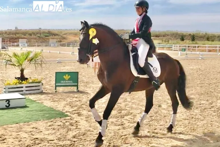 Participación de Isabel Muñoz Carreño en el Campeonato de Castilla y León de doma clásica celebrado en Zamora 