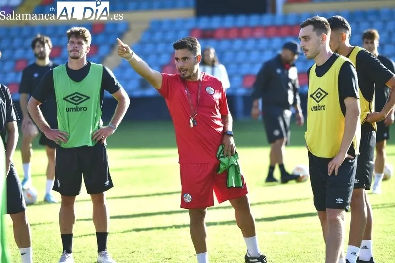 Foto 17 - El nuevo Salamanca UDS comienza a entrenar con el objetivo del ascenso sin Mart&iacute;n Galv&aacute;n